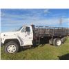 Image 1 : 1989 Ford F800 Dually with 16' Flat Deck and Stake Sides – 429 Gas, 5-Speed × 2