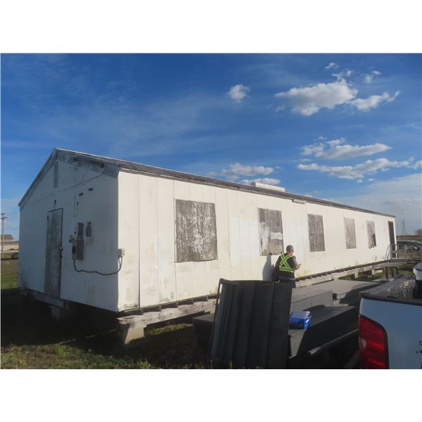 20' × 60' Sheet Metal Building – Wired and Insulated