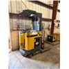 Image 3 : Caterpillar NRR30 Electric Stand-Up Forklift, 3k Capacity (Needs Repair)