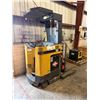 Image 4 : Caterpillar NRR30 Electric Stand-Up Forklift, 3k Capacity (Needs Repair)