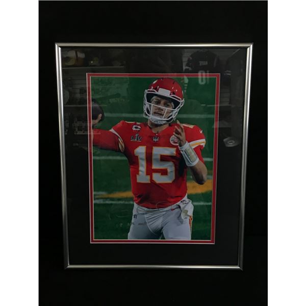 PATRICK MAHOMES SIGNED AND FRAMED 8X10 - REAL AUTHENTIC COA