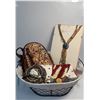 Image 1 : Western Gift Basket