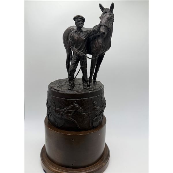 Standard Bred Bronze
