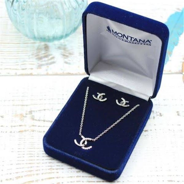 Montana Silversmith Horseshoe Happiness Jewelry Set