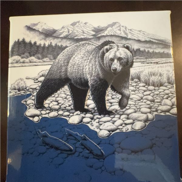 2017 $20 Fine Silver Coin Royal Canadian Mint Iconic Canada: The Grizzly Bear 31.39g