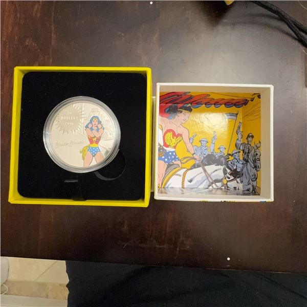 2016 DC Comics Wonder Woman $20 Fine Silver 1 Troy Ounce Coin with Original Box