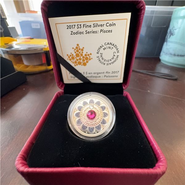 2017 Royal Canadian Mint $3 Fine Silver Coin Zodiac Series Pisces 27mm Swarovski
