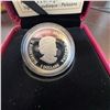 Image 4 : 2017 Royal Canadian Mint $3 Fine Silver Coin Zodiac Series Pisces 27mm Swarovski