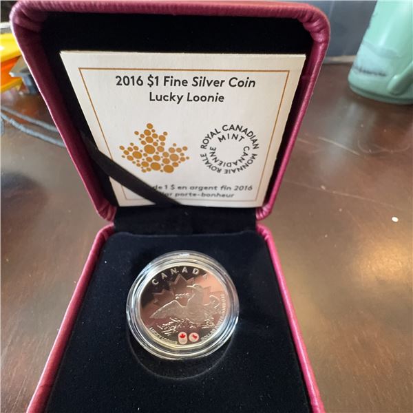 2016 Royal Canadian Mint $1 Fine Silver Lucky Loonie Coin in Case