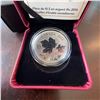 Image 3 : 2016 $10 Fine Silver Coin Canadian Maple Leaves Royal Canadian Mint in Case
