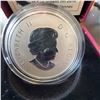 Image 3 : 2016 $10 Fine Silver Coin Canadian Maple Leaves with Case and Certificate