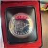 Image 3 : 1976 Library of Parliament Centennial Silver Dollar Proof with Case Canada 1876-1976