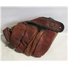 Image 1 : VINTAGE BALL GLOVE - CHILDS