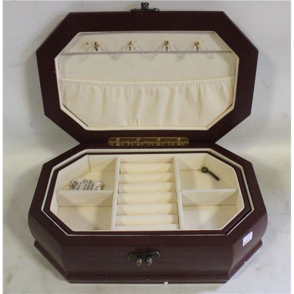 NEW WOOD CREAM COLOR JEWERLY BOX
