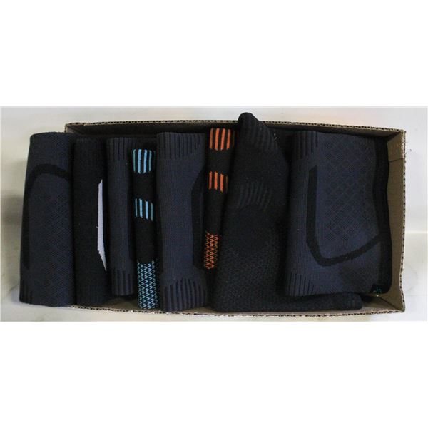 FLAT OF ASSORTED KNEE BRACES