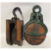 Image 1 : PAIR OF ESTATE OLD PULLYS