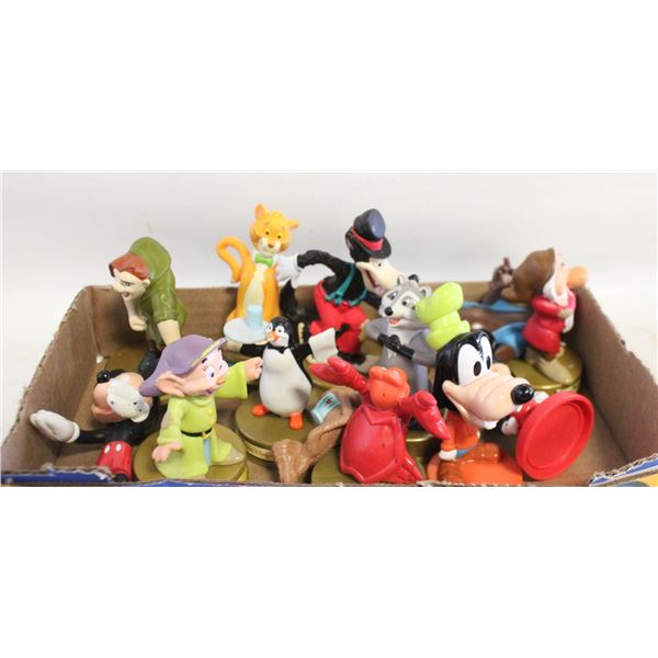 12 DISNEY FIGURES
