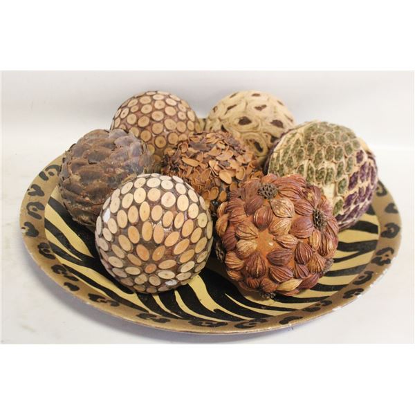 WOOD DECOREATIVE BALL SET