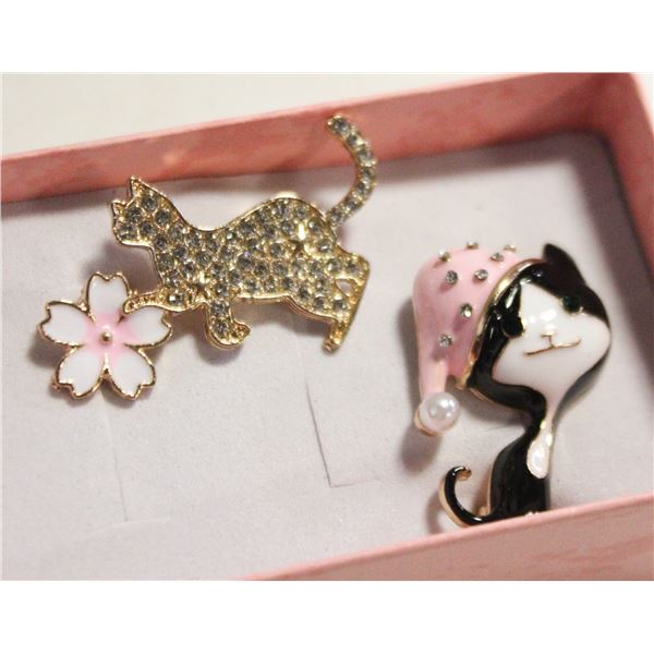 NEW 2PCS CATS LOVERS  BROOCH SET