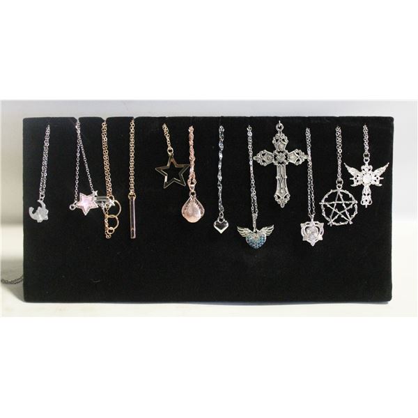 NEW JEWELRY DISPLAY STAND W/12 NECKLACES