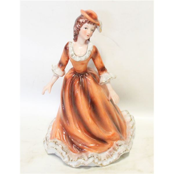 VINTAGE 1950-60s COLONIAL LADY FIGURE WITH ORANGE