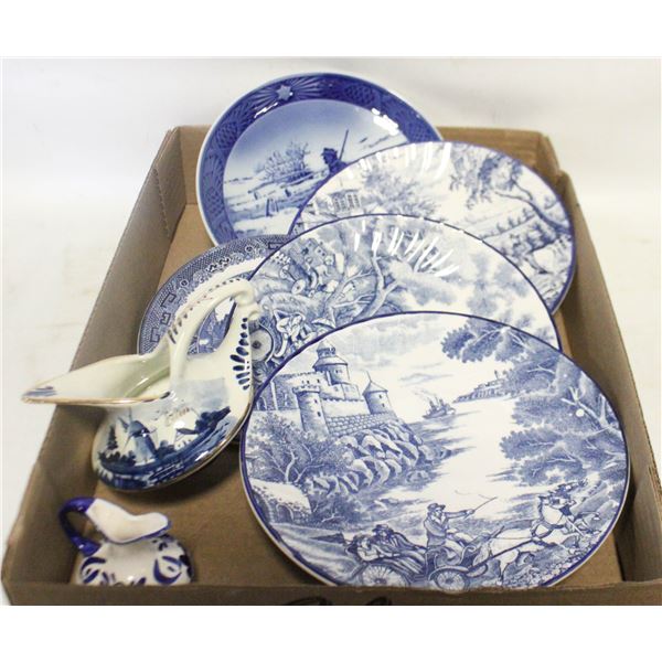 DELFT BLUE CREAMERS, VTG BLUE AND