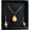 Image 1 : 3)  SET OF PEAR SHAPED CREAMY SOUTH