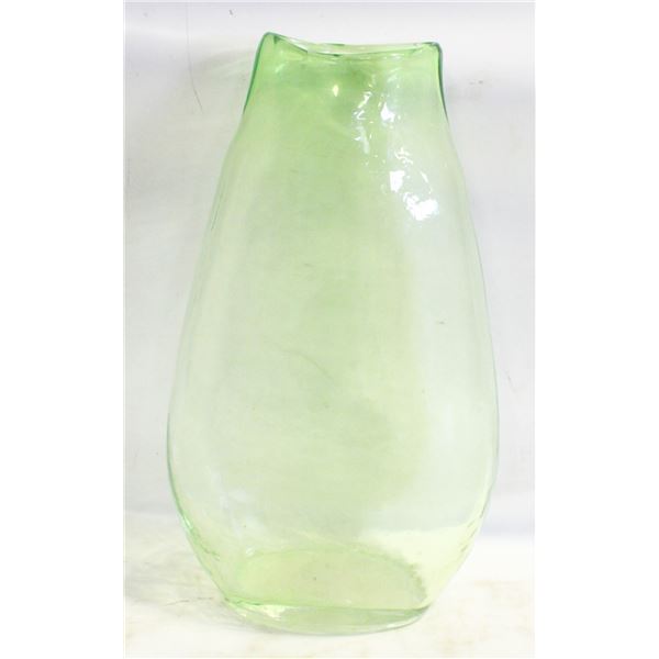 VINTAGE LIME GREEN HANDBLOWN ART GLASS