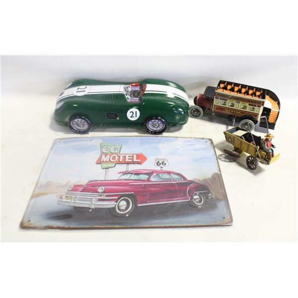 FLAT OF ESTATE TIN TOYS/COLLECTABLES INCLUDING