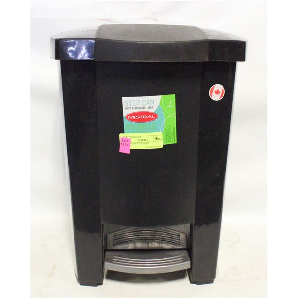 TRASH CAN STEP OPEN