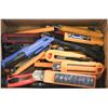 Image 1 : BOX OF UTILITY KNIVES