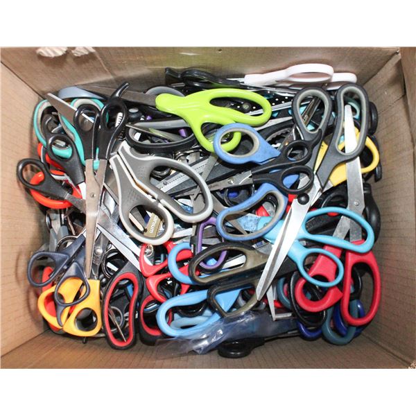 BOXES FULL OF SCISSORS