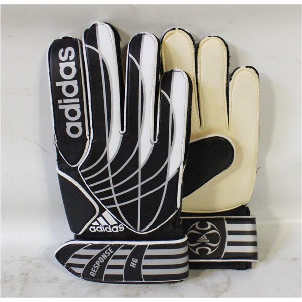 ADIDAS SOCCER GOAL KEEPER GLOVES