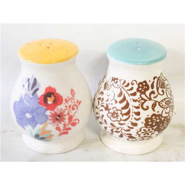 THE PIONEER WOMAN FLEA MARKET SALT & PEPPER