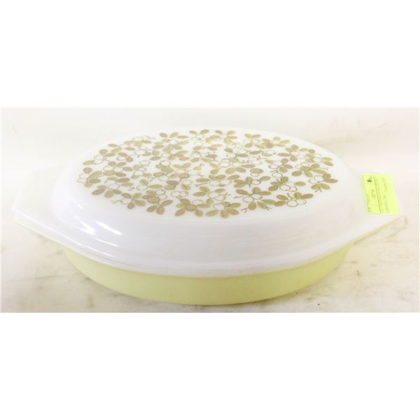 VTG 1.5QT PYREX VERDE DIVIDED CASSEROLE DISH