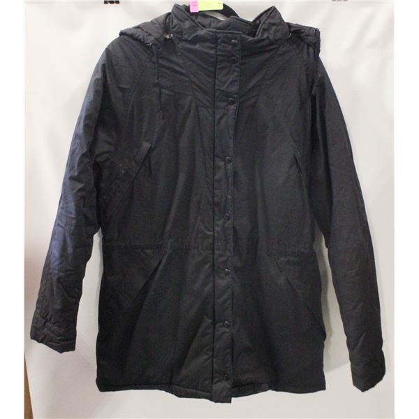 ESTATE LACOSTE EURO SZ 44 BLACK ZIP UP