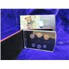 Image 1 : 2013 specimen set w/special $2.00 coin