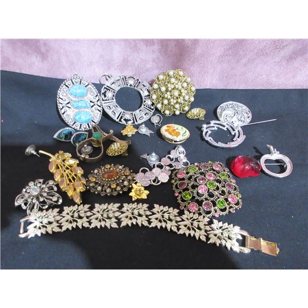Lot of Assorted Costume Jewellery