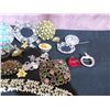 Image 3 : Lot of Assorted Costume Jewellery