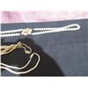 Image 3 : Lot of Assorted Costume Jewellery
