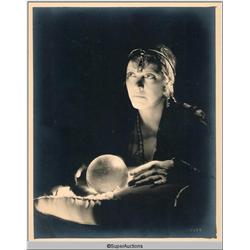 Iris Lee Tingley Still Production Photograph