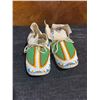 Image 4 : Early Mid 20th century Hand-Beaded Plains Style Native American Moccasins, Leather Soles