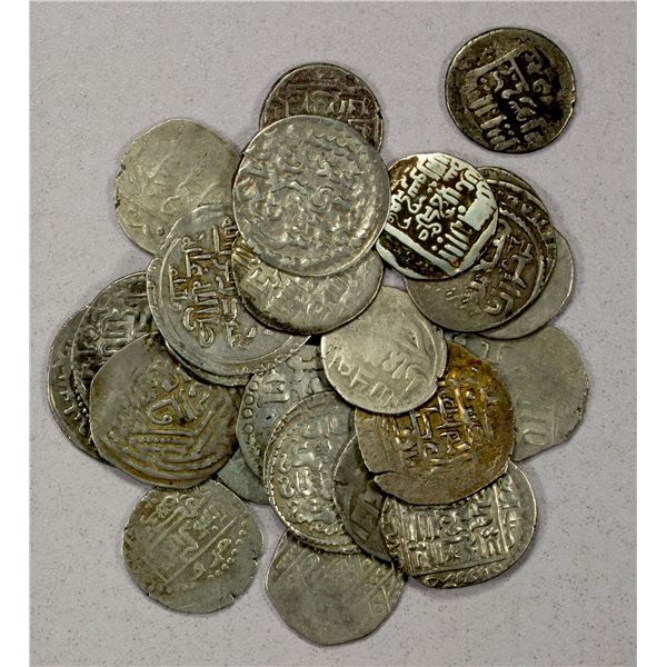 EARLY ISLAMIC: ILKHAN: LOT of 24 silver coins