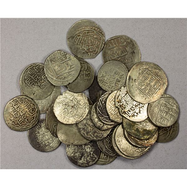 EARLY ISLAMIC: TIMURID: Shahrukh, 1405-1447, LOT of 32 silver tankas