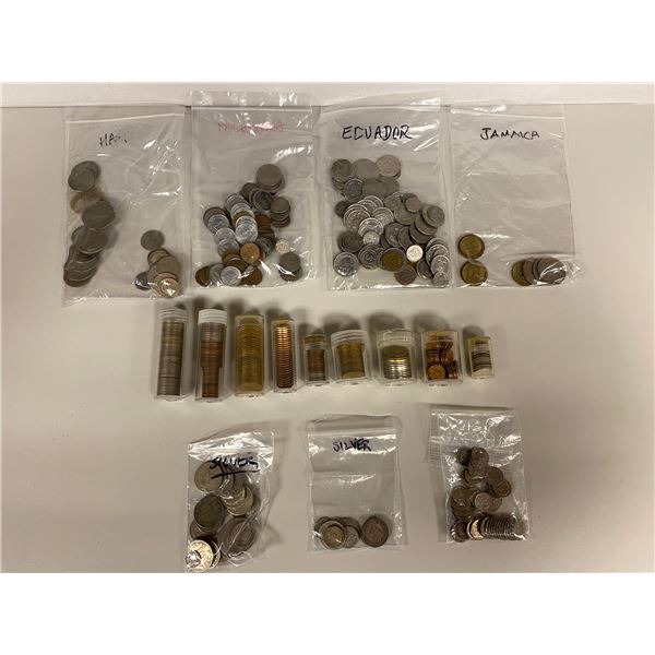 AMERICAS: LOT of 582 coins