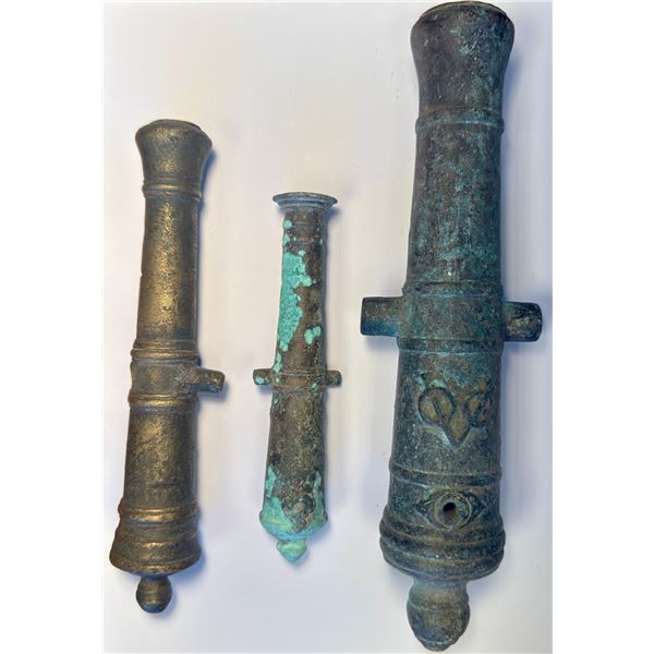 BRUNEI: LOT of 3 cannon money