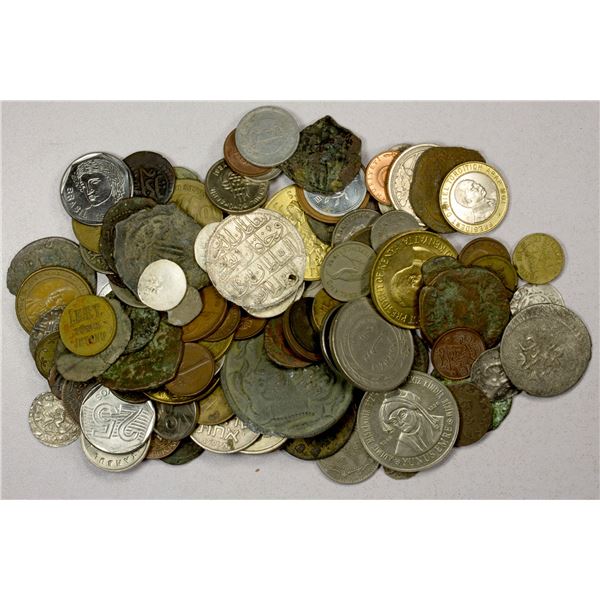 WORLDWIDE: LOT of 28 silver and 92 base metal pieces