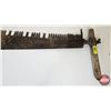 Image 5 : Two-Man Crosscut Saw with Wooden Handles (6ft L)