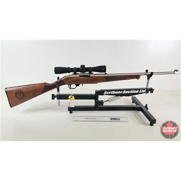 RIFLE: Ruger 10/22 Semi-Auto 22LR : c/w Redfield 2-7x33 Scope