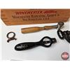 Image 7 : Vintage Shotshell Reloading Tools : c/w Winchester Western Wooden Box & Dominion Primer Tins